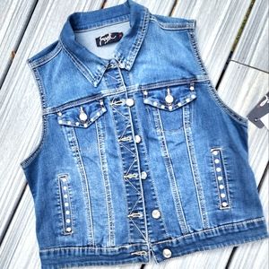 NWT M Denim vest with Rhinestones